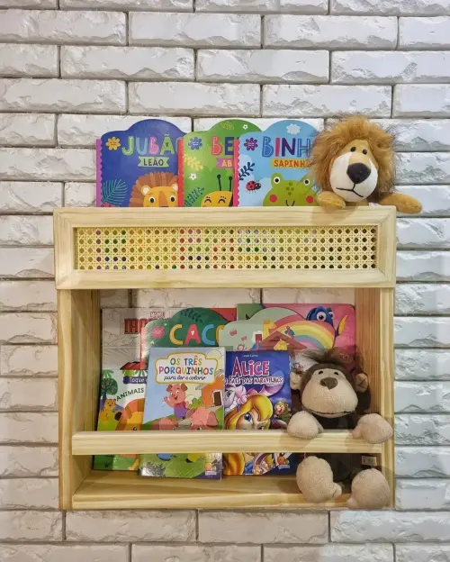Prateleira de Livros com Palhinha Indiana e Dois Andares
