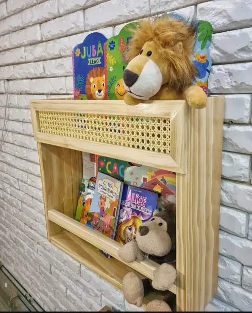 Prateleira de Livros com Palhinha Indiana e Dois Andares