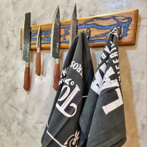 Holder Magnético de Facas com Gachos Madeira Nobre de Tauari
