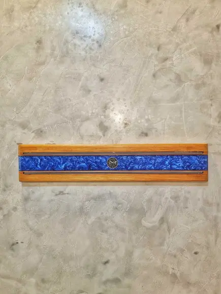 Holder Magnético de Facas Madeira Nobre Tauari Resina Azul
