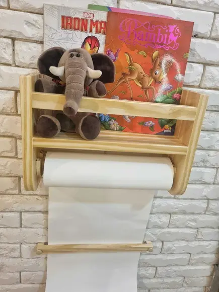 Prateleira de Livros + Rolo de Papel e Porta Fraudas Madeira