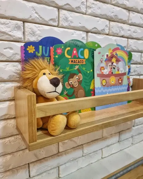 Prateleira Porta Livros em Madeira Nobre de Tauari