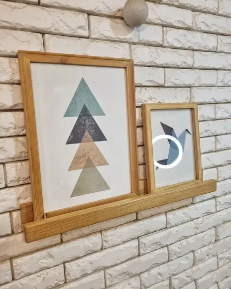 Prateleira Porta Quadros em Madeira Nobre de Tauari