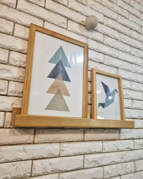 Prateleira Porta Quadros em Madeira Nobre de Tauari