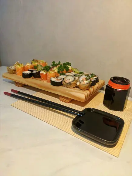 Tábua Gourmet de Servir Sushi e Petiscos Pinus
