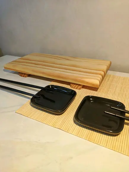 Tábua Gourmet de Servir Sushi e Petiscos Pinus