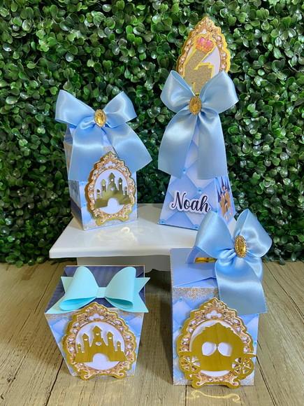 Kit Personalizado Luxo Realeza Menino ( 20 Pecas)