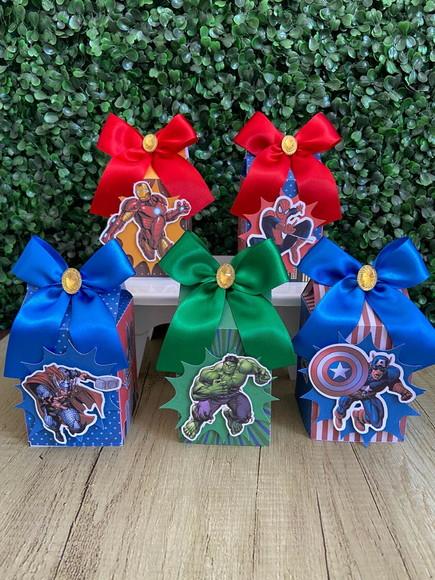Kit Caixas Milk Tema Vingadores ( 20 Peças)