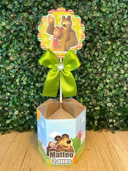 Centro de Mesa Marsha e o Urso