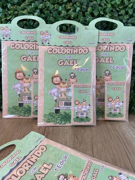 Livro de Colorir Safari Aquarela