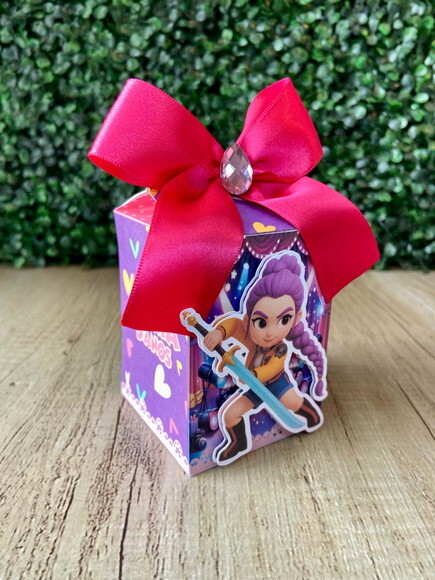 Kit Festa Personalizada Guerreiras K-pop (20 Peças)