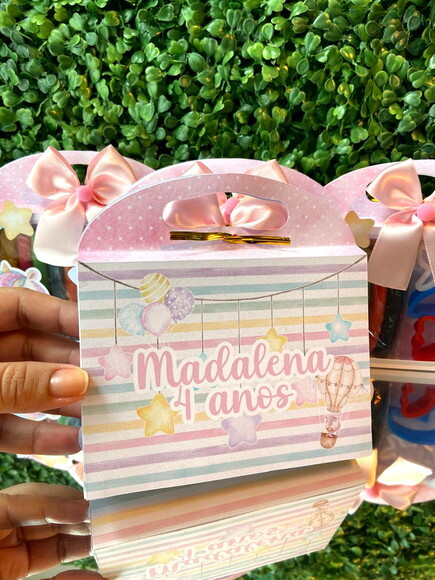 Caixa Maleta com Massinha de Modelar e Cortadores Unicórnio