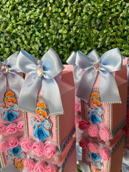 Caixa Milk Personalizada Luxo Cinderela