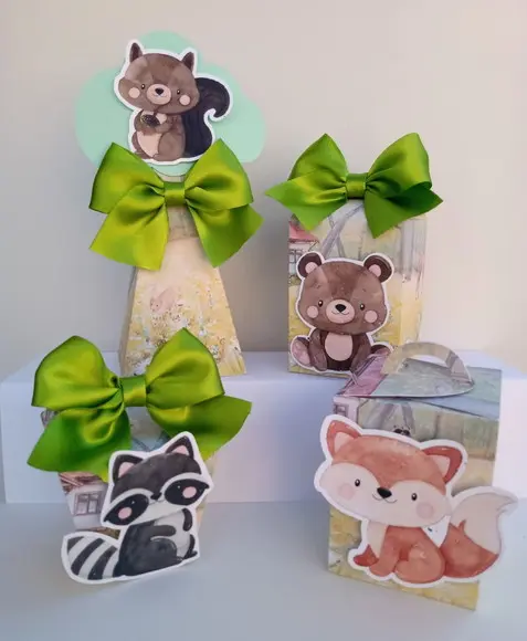 Kit Personalizado Bosque Aquarela (75 Peças)