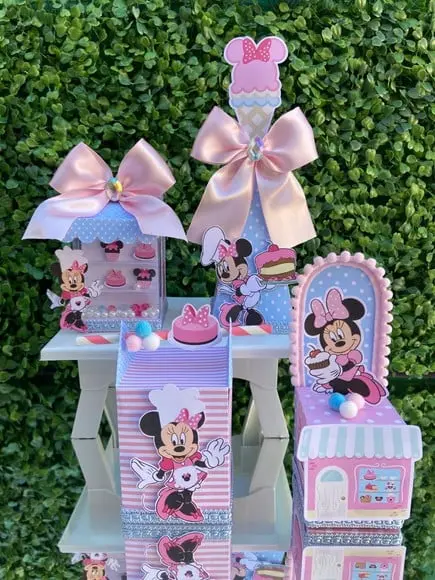 Kit Personalizado Minnie Confeiteira Super Luxo (40 Peças)