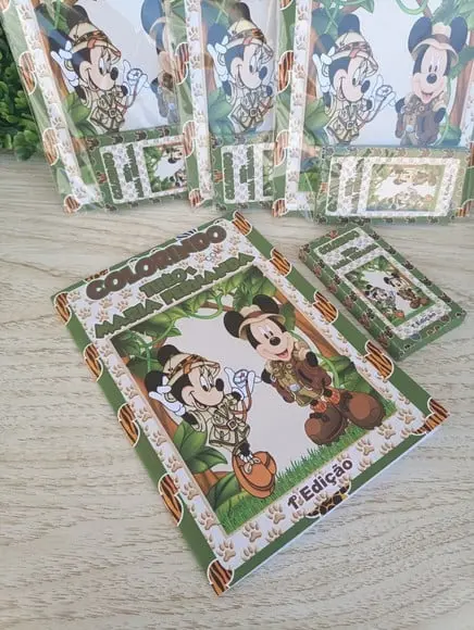 Livro de Colorir Mickey Safari