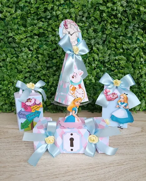 Kit Personalizado Alice No País Das Maravilhas (20 Peças)