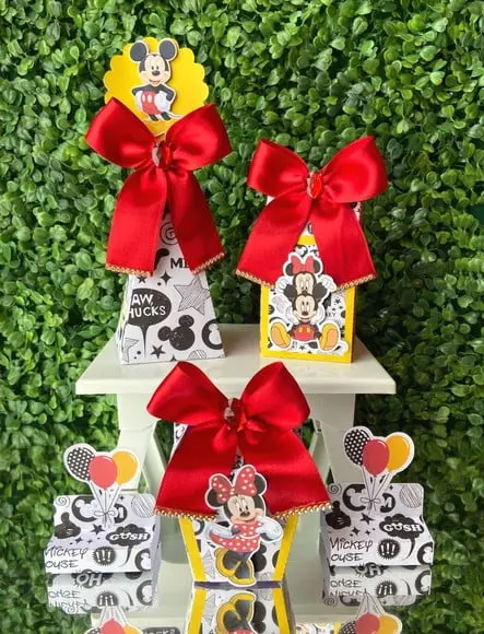 Kit Personalizado Mickey e Minnie Clássico (25 Peças)