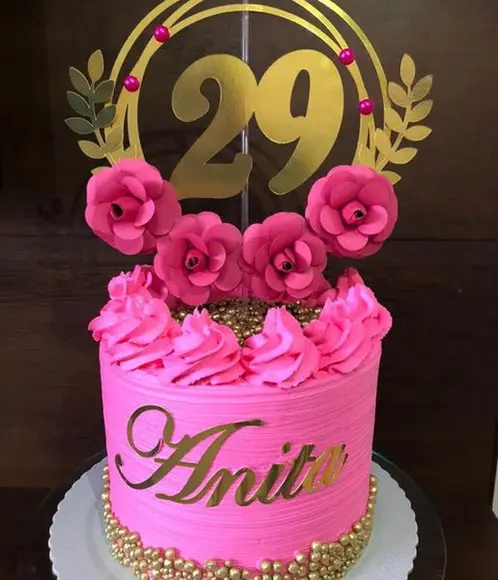 Topo de bolo com flores 3D