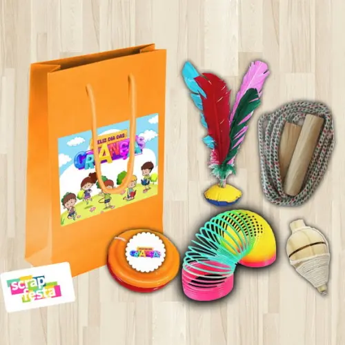 Kit Sacola Personalizada com Brinquedos Dia das Crianças