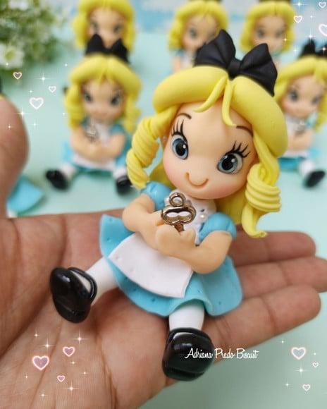 Apliques em Biscuit Alice no País das Maravilhas