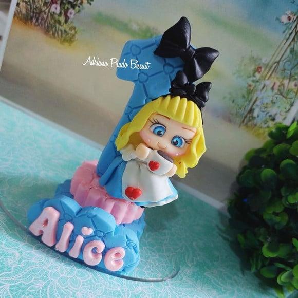 Vela em Biscuit Alice no País das Maravilhas