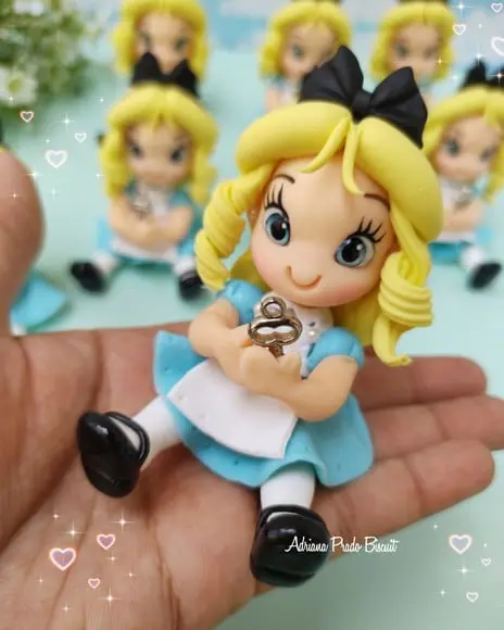 Apliques em Biscuit Alice no País das Maravilhas