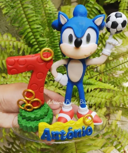 Topo de Bolo em Biscuit Tema Sonic Futebol
