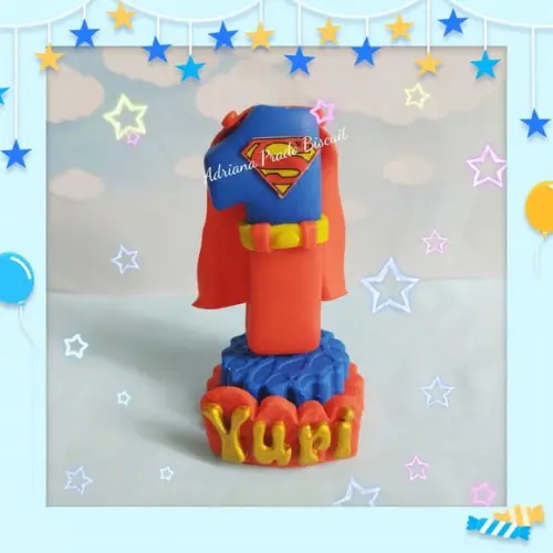 Vela em Biscuit Tema Superman