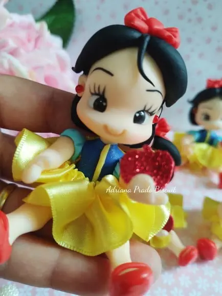 Apliques em Biscuit Branca de Neve