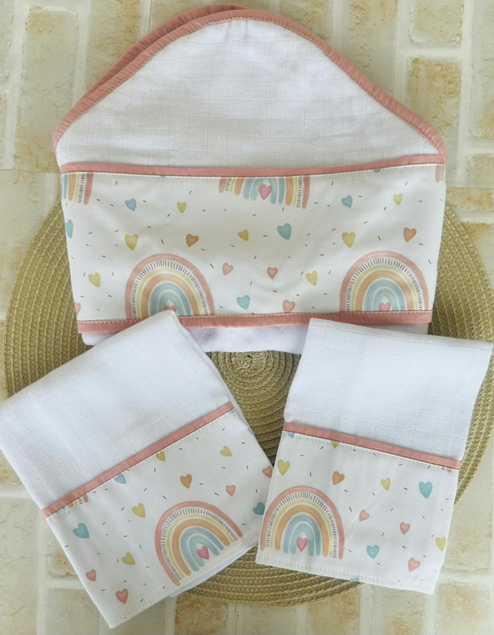 kit de fraldas e toalha fraldas