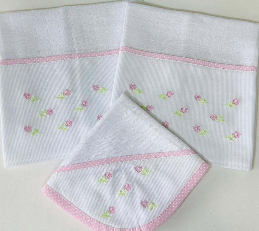 kit de fraldas bordadas tema floral