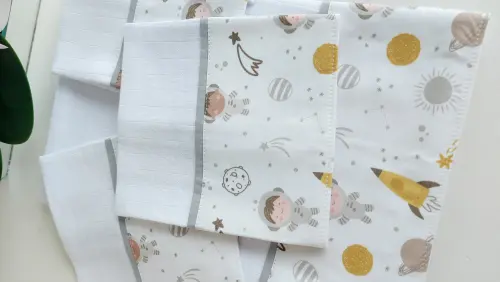 kit fralda grande, ombro e boca tema astronauta