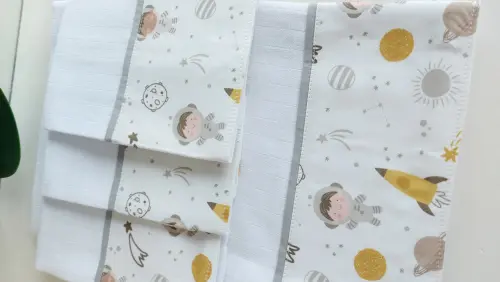 kit fralda grande, ombro e boca tema astronauta