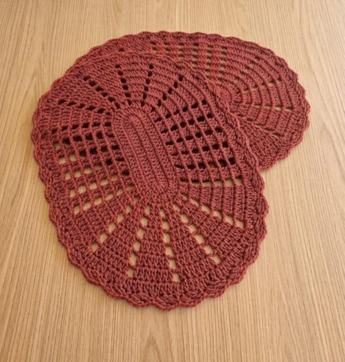 Kit 2 Peças Parzinho Tapete de Crochê Oval - 50cm x 35cm - Barb