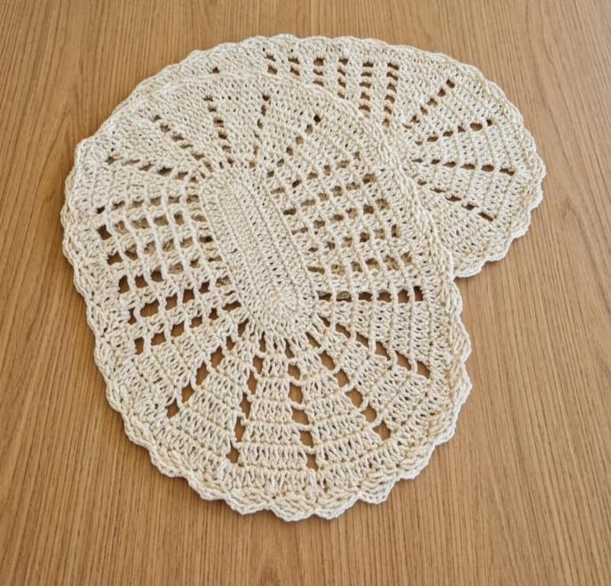 Kit 2 Peças Parzinho Tapete de Crochê Oval - 50cm x 35cm - Barb