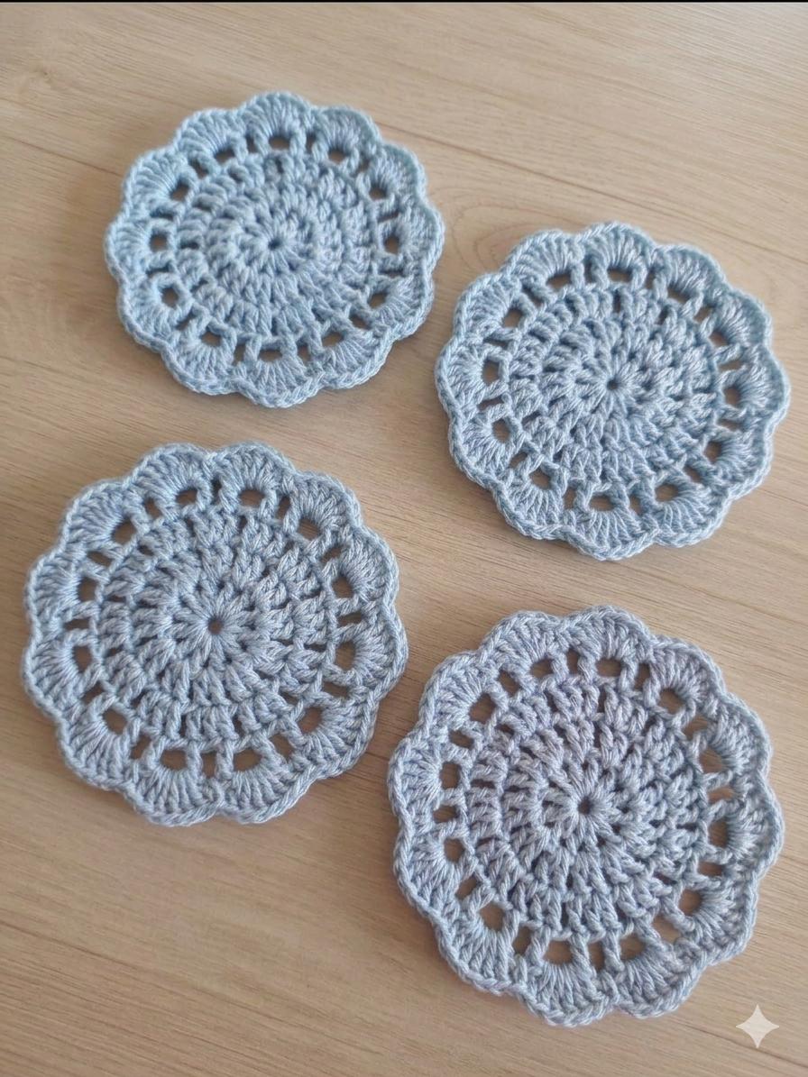 Kit 4 Porta Copos e Xícaras em Crochê - Elegância e Proteção