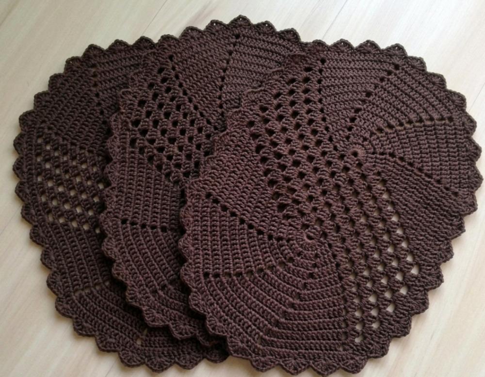 Tapete de Chochê Oval Espiral Artesanal - Avulso 60 x 36 cm cada