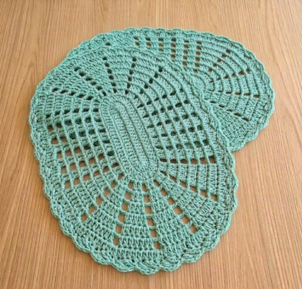 Kit 2 Peças Parzinho Tapete de Crochê Oval - 50cm x 35cm - Barb