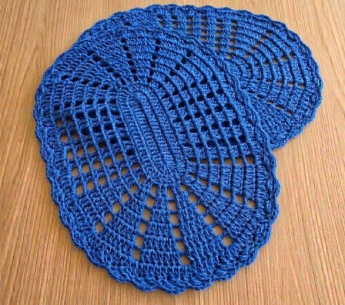 Kit 2 Peças Parzinho Tapete de Crochê Oval - 50cm x 35cm - Barbante Premium Tabela de cores para escolher por chat