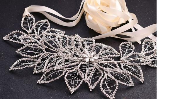 Aplique de Flores de Strass para Cinto ou Cabelo