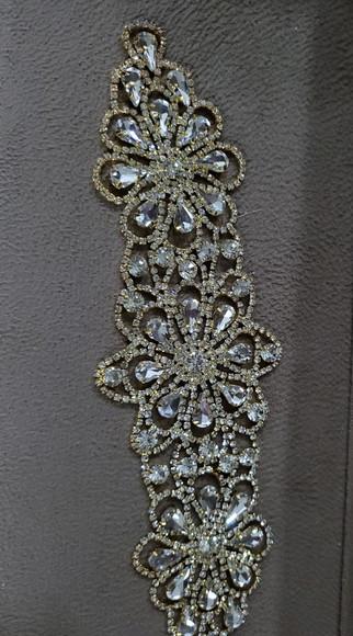 Aplique de Strass Dourado