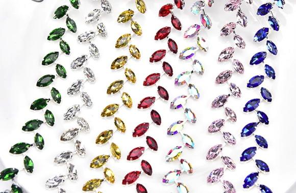 Aplique de Strass Folhas 7 Cores