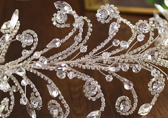 Arranjo de cabeça arabescos de strass