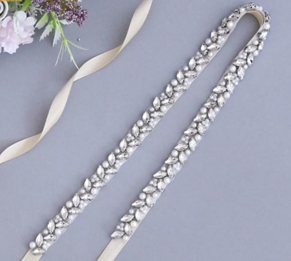 Cinto Bordado com Strass e Pérolas Prata 80cm
