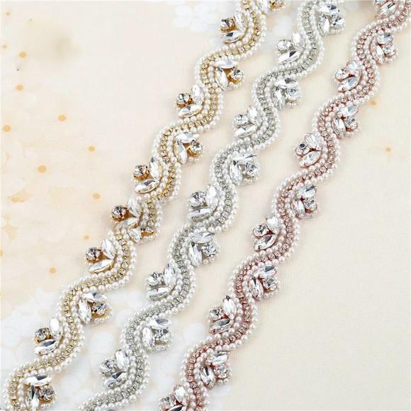 Cinto Bordado de Pérolas e Strass Prata, Dourado ou Rose