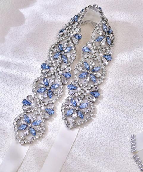 Cinto Bordado Prata com Azul Serenity