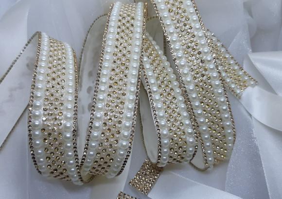 Cinto de Pérolas e Strass Dourado