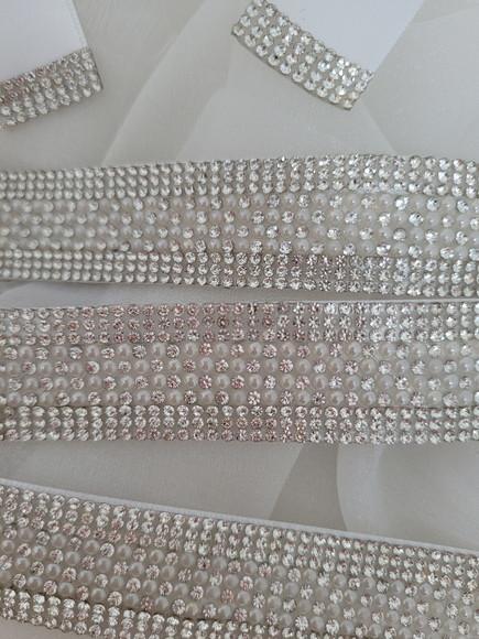Cinto de Strass e Mini Pérolas Sob Medida