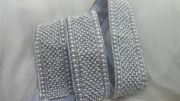 Cinto de strass e pérolas largo Fita Prata Pronta Entega